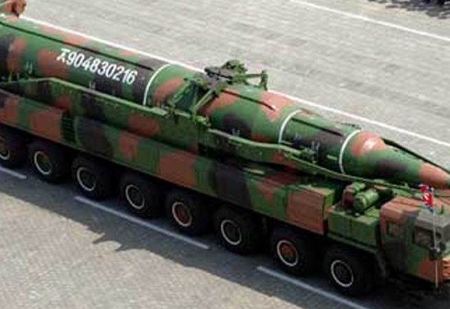 čínský raketový komplet prodaný do KLDR