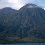 V Indonésii pátrají po lidech nezvěstných po erupci sopky